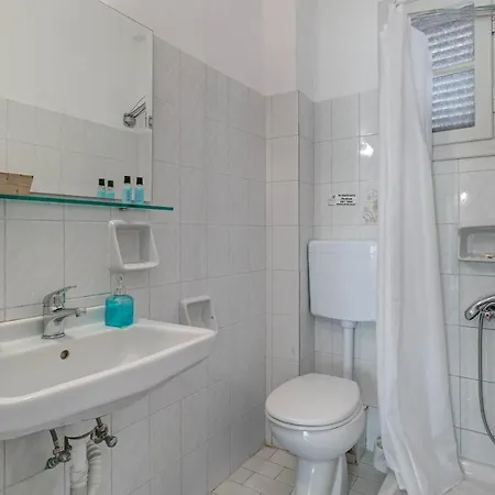 Apart Otel Alexandros Ipsos