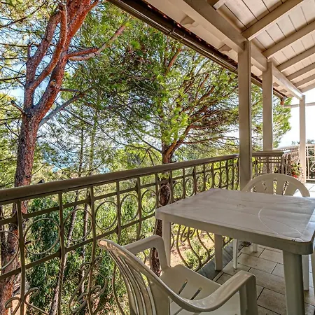 Aparthotel Alexandros *